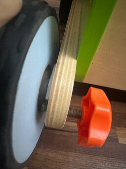 Drevené chodítko s activity board - 3