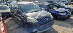 Lacno rozpredám Peugeot Partner 2008-2018 na náhradné diely - 3