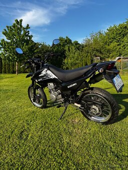 Suzuki DR 125 SM - 3