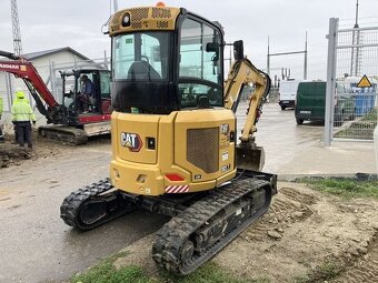 CAT 302.7CR - 3