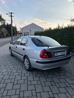 Mitsubishi Carisma 1.6 76kW - 3