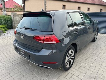 VW Golf E-GOLF Comfortline 100kW 2021 VIRTUAL/MÓDY/FRONT - 3
