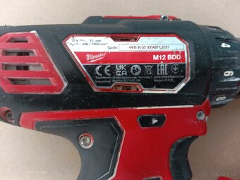 Milwaukee M12 BDD aku - 3