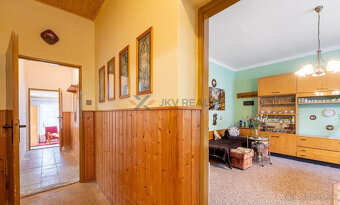 Rodinný dom na veľkom pozemku vo Dvoroch nad Žitavou - 3