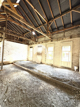 EXKLUZÍVNE IBA U NÁS  Reality KOMPLEX s.r.o. vám ponúka n - 3