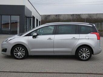 Peugeot 5008 2.0 HDI Allure, panorama - 3