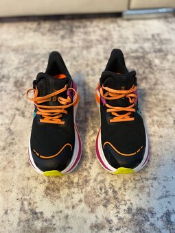 Predam Hoka Skyward 42,5 - 3