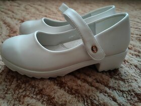 Biele dievčenské topánky č.34 - 3