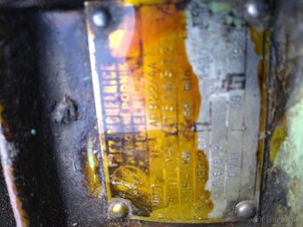 Predám Elektromotor na 380V.Priemer hriadeľa 2,2 CM. - 3
