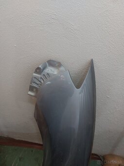 Blatník predný pravý na mazdu 3 šedá metalíza -nový lak - 3