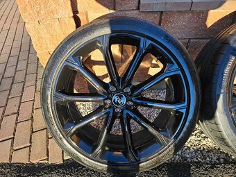 Audi RSQ3 255/35 r21 - 3