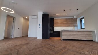 Rekonštrukcie bytov a stavanie rodinných domov - 3