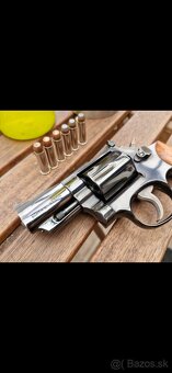 Revolver SMITH & WESSON 19, 357 mag. 2/5" - 3