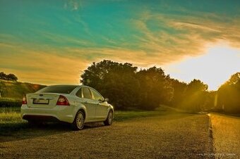 FORD FOCUS MK2 sedan 1.8 TDCI TITANIUM+ - 3
