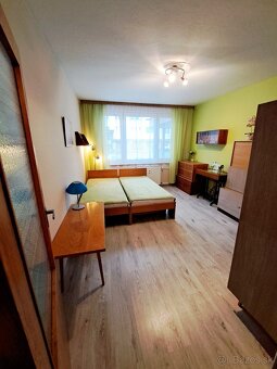 Priestranný a kompletne zariadený 3-izbový byt, ul. Gorkého - 3