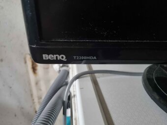 Darujem 2 monitory - 3