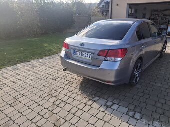 Subaru legacy - 3
