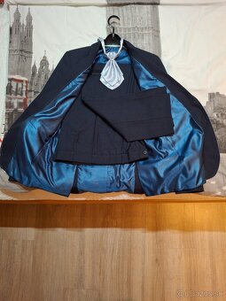 Tmavomodrý oblek 158 - 3