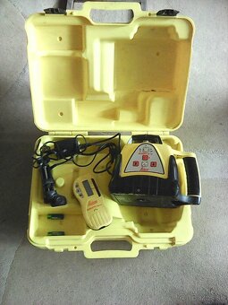 Rotačný laser Leica - 3