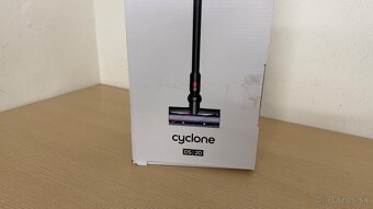 Dyson V8 Cyclone - 3