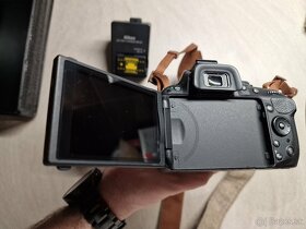 Nikon D5200 +3x objektiv - 3