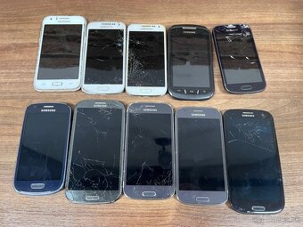 Samsung smartfony funkčné s android 4 a starsie - 3