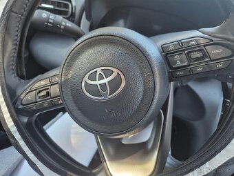 TOYOTA YARIS CROSS MC24 4x4 2700km - 3