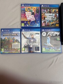 Playstation 4 + hry+ kamera - 3
