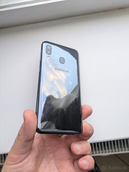 Samsung Galaxy A20e v top stave - 3