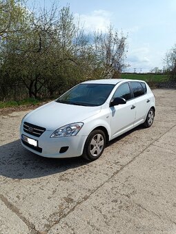 Kia Cee`d 1,6 CRDi 1800€ (1700€) - 3