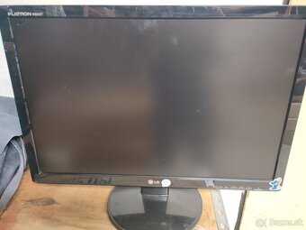Monitory - 3