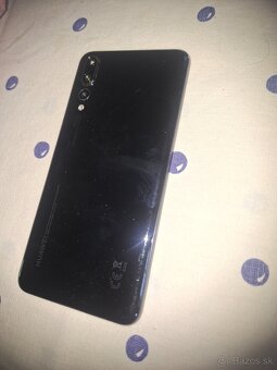 Huawei 20 pro dual sim čierny v peknom stave 6gb rám 128gb p - 3