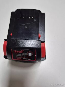 Milwaukee M18b5 18v 5.0ah Li-ion baterie - 3