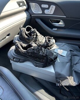 Balenciaga 3XL - 3
