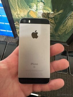 iphone 5 SE - 3