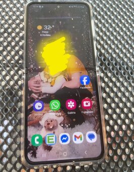Samsung galaxy Z flip 5 - 3