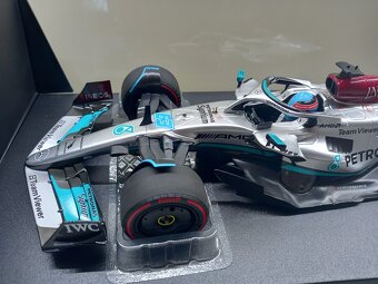 F1 MERCEDES W13 RUSSELL 1.WIN GP BRAZIL 2022 MINICHAMPS 1:18 - 3