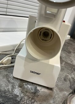 Krájač zeleniny Zelmer 686.5 kuchynský robot - 3