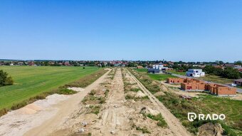 RADO | Posledné 2 pozemky | 600 m² s projektom na 4-izbový d - 3