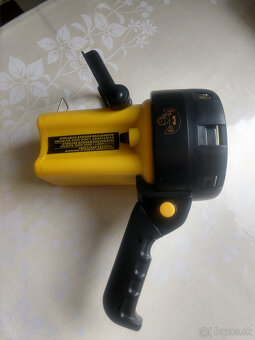 Predám akumulátorový reflektor - 3