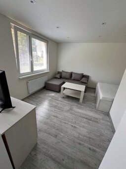 1-izbový  byt, Martin -KošútyI. - 3