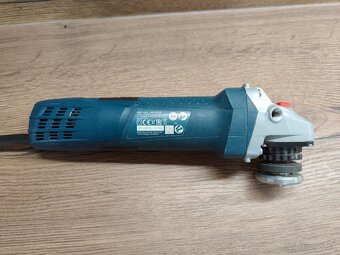 brúska bosch gws 7 115 E - 3