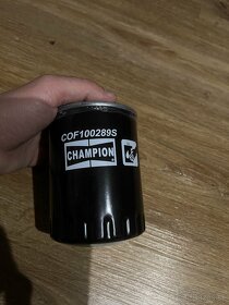 Olejový filter Champion - 3