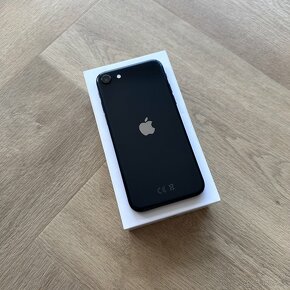 iPhone SE 2020 64 GB Black - 3