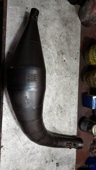 Predam vyfukove koleno na TM 125 KZ-10 - 3