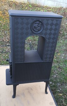 Liatinové kachle Jotul F 606 čierný lak - 3