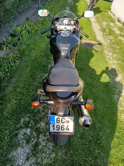 Suzuki SV 650S - 3