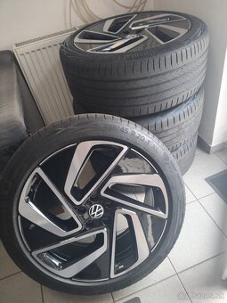 Org.volkswagen ID7 Montreal R20 - 3