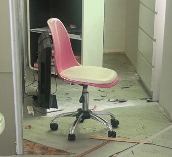 Predam pisaci stol a stolicku - 3