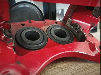Predam predné brzdiče BREMBO - 3